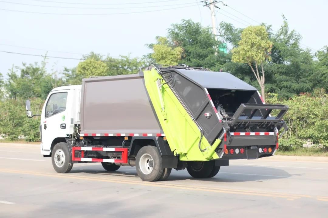 6方國(guó)六楚勝牌CSC5075ZYS6型壓縮式垃圾車(chē)廠家直銷(xiāo)138 8688 7089